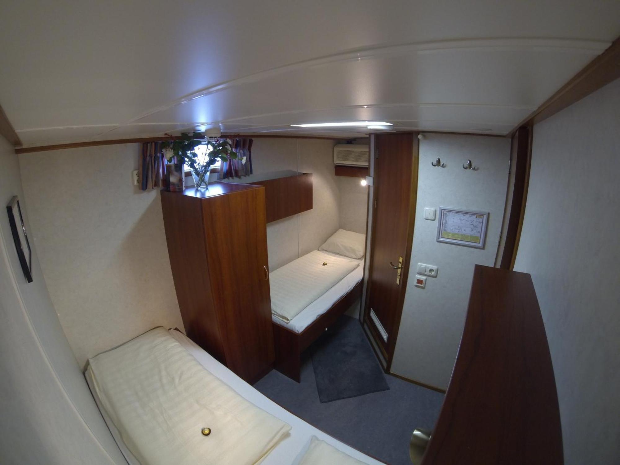 Botel Zwaantje Amsterdam Kamer foto